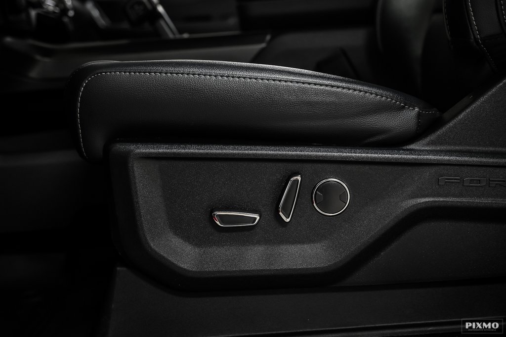 Ford F-150 LARIAT | SPÉCIAL DÉMO 0% | POWERBOOST | TOIT PANO 2025 à Brossard, Québec - 20 - w1024h768px