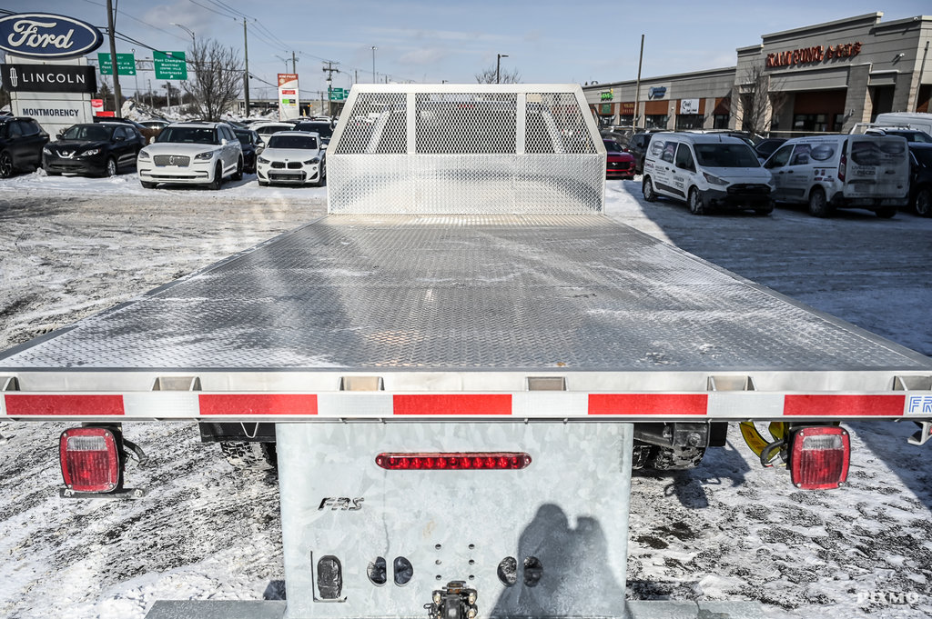 Ford F550  2023 à Brossard, Québec - 9 - w1024h768px