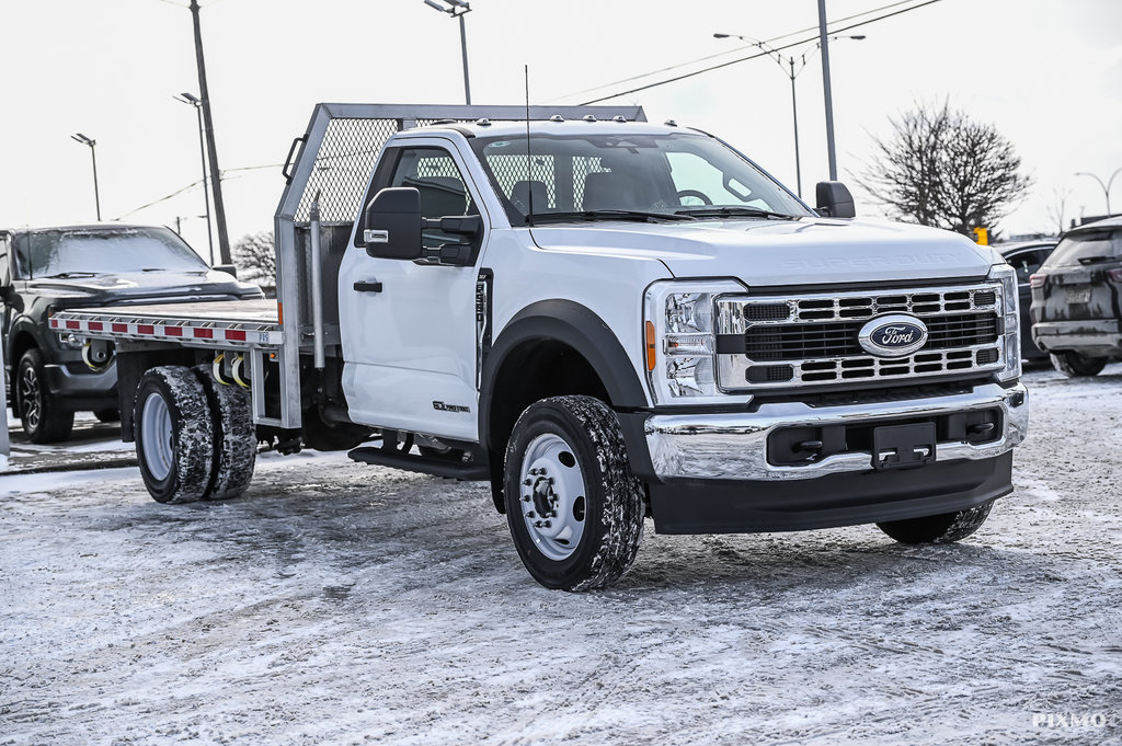 2023 Ford F550 in Brossard, Quebec - 3 - w1024h768px
