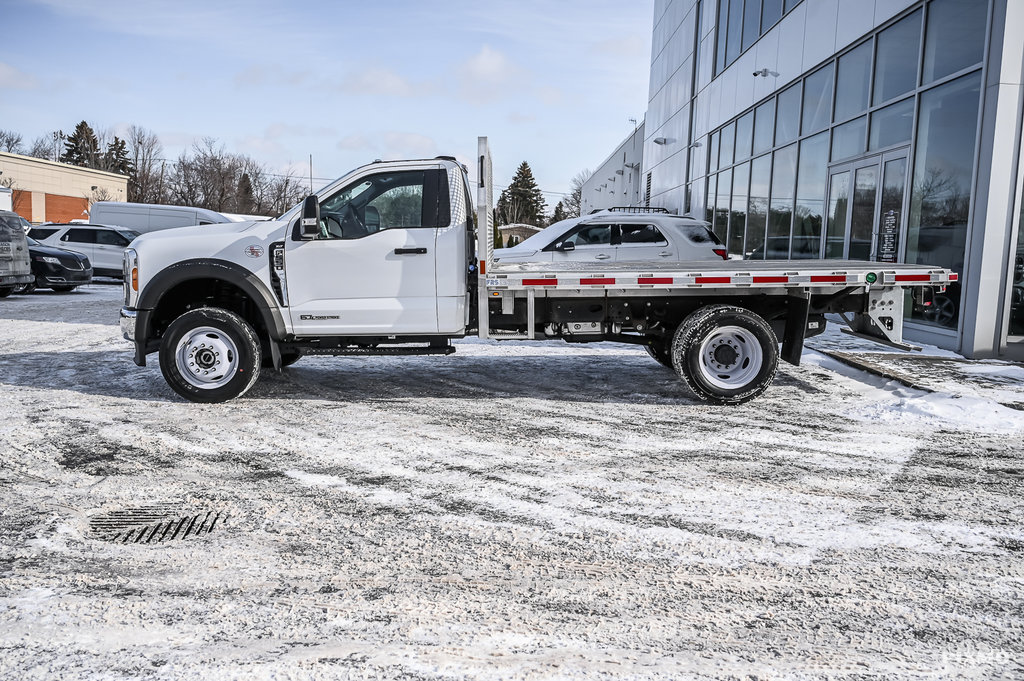 2023 Ford F550 in Brossard, Quebec - 6 - w1024h768px