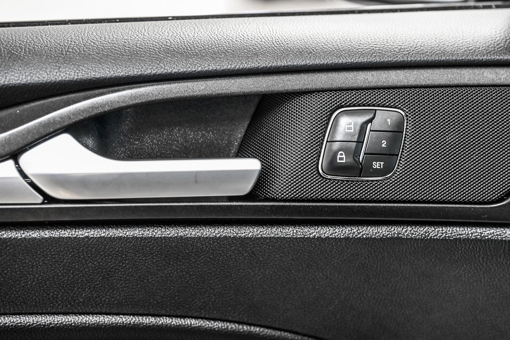 Ford FUSION HYBRID  2020 à Brossard, Québec - 18 - w1024h768px