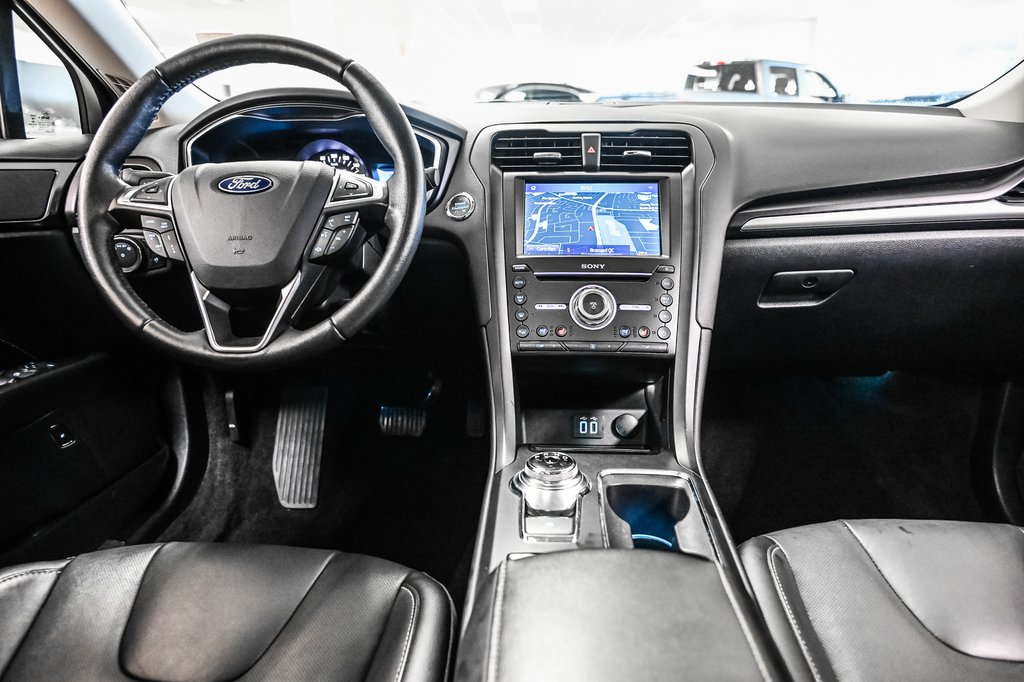 Ford FUSION HYBRID  2020 à Brossard, Québec - 32 - w1024h768px