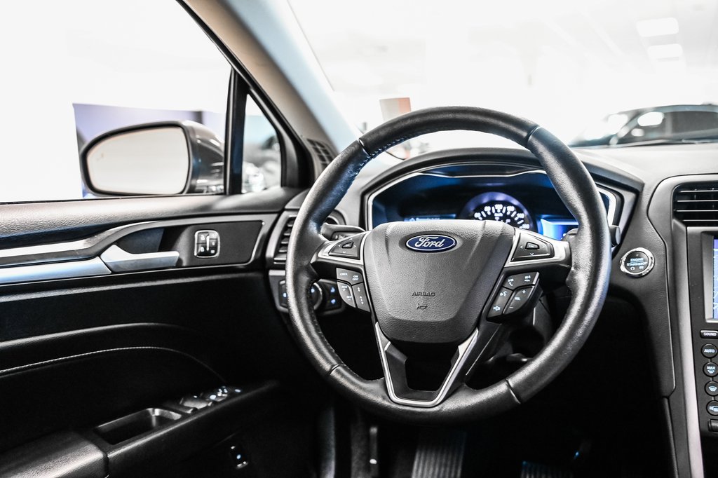 Ford FUSION HYBRID  2020 à Brossard, Québec - 33 - w1024h768px