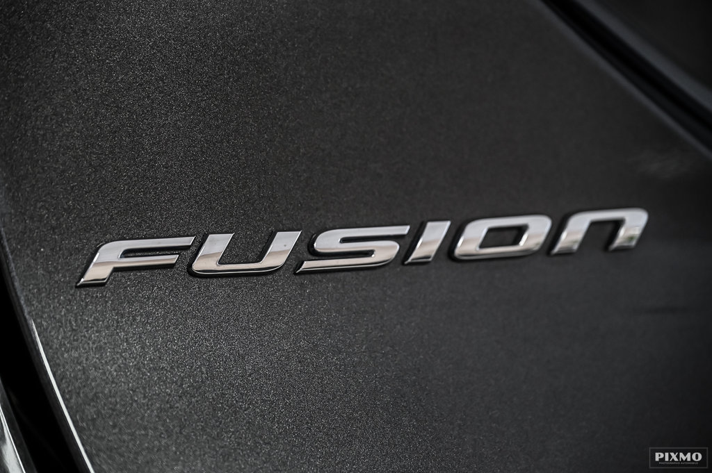 2018 Ford Fusion in Brossard, Quebec - 14 - w1024h768px