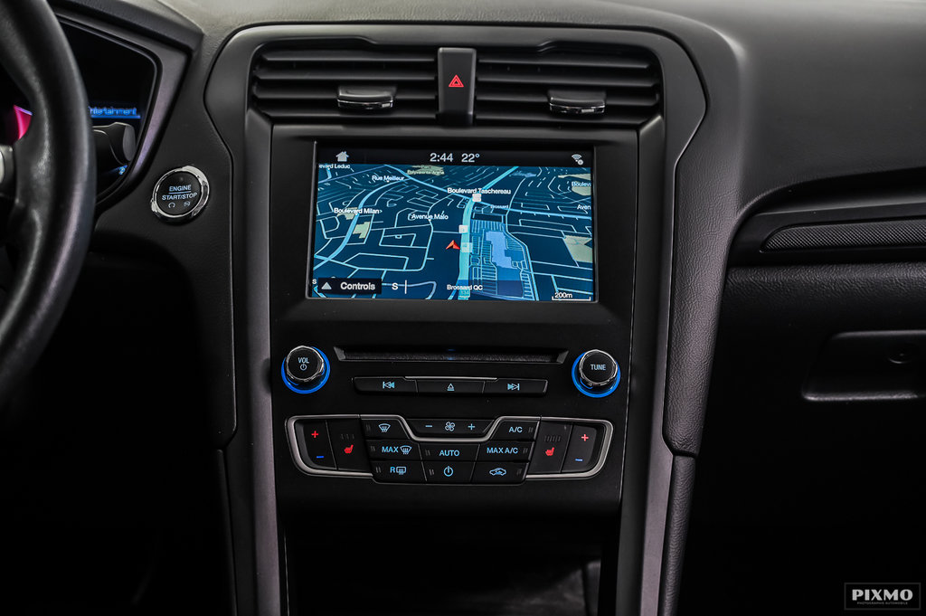 2018 Ford Fusion in Brossard, Quebec - 29 - w1024h768px