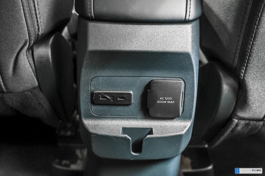 2025 Ford Maverick in Brossard, Quebec - 28 - w1024h768px