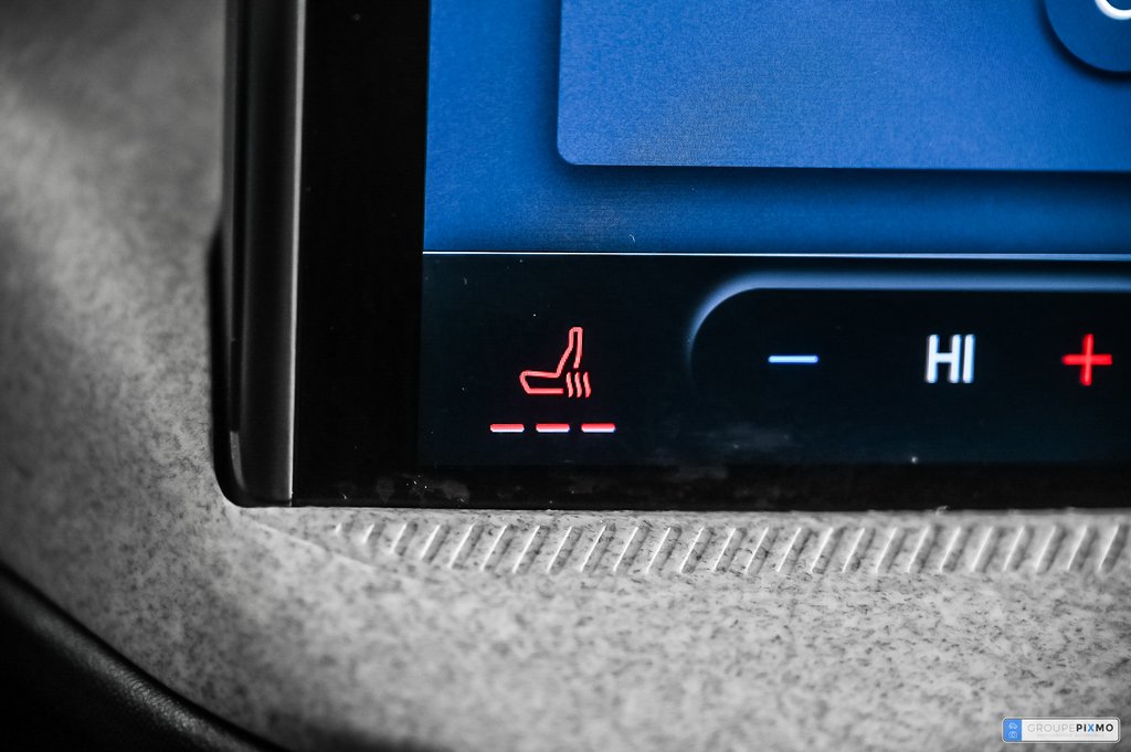 2025 Ford Maverick in Brossard, Quebec - 25 - w1024h768px