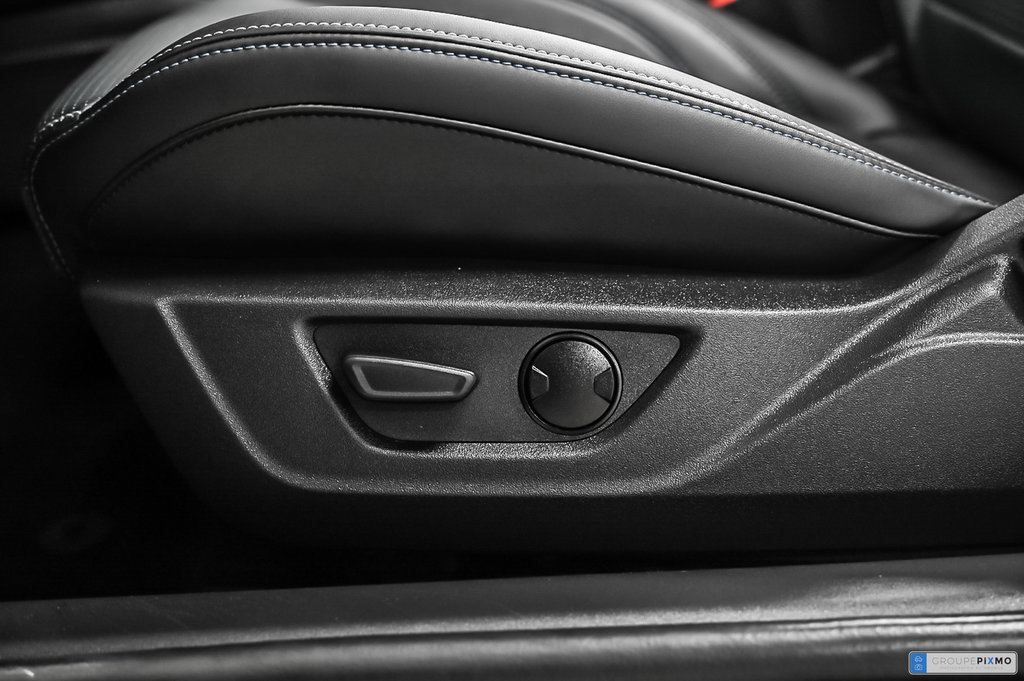 2024 Ford Mustang convertible in Brossard, Quebec - 20 - w1024h768px
