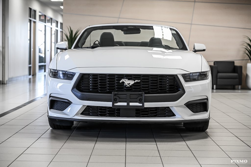 2025 Ford Mustang convertible in Brossard, Quebec - 2 - w1024h768px