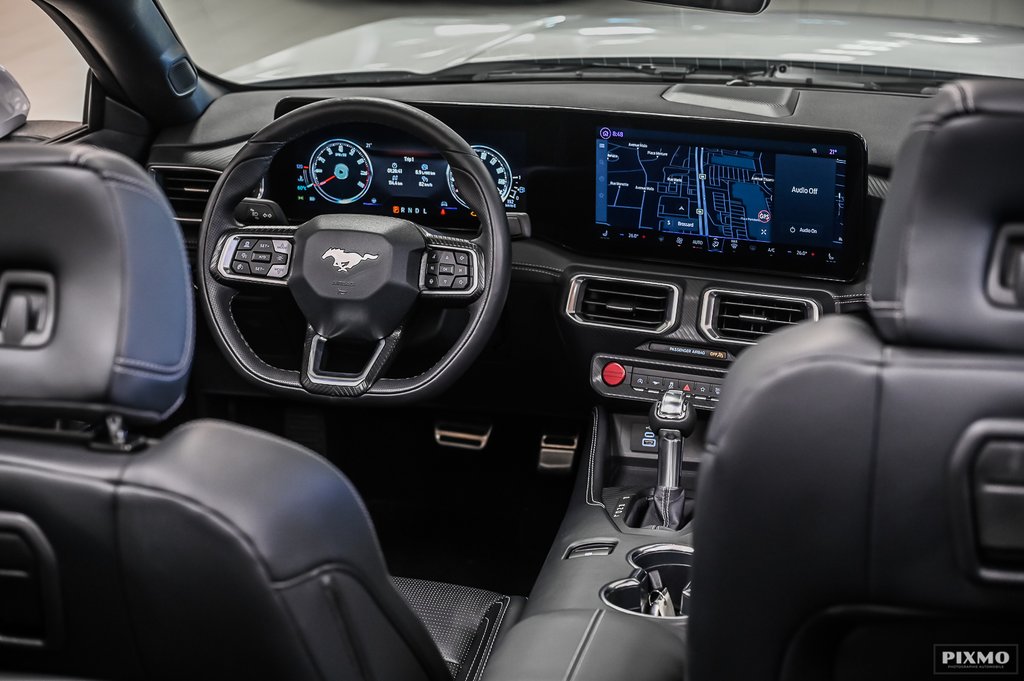 2025 Ford Mustang convertible in Brossard, Quebec - 30 - w1024h768px