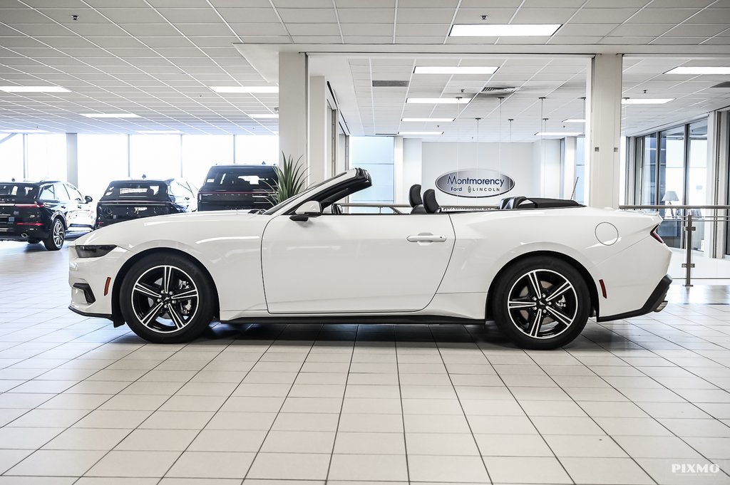 2025 Ford Mustang convertible in Brossard, Quebec - 12 - w1024h768px