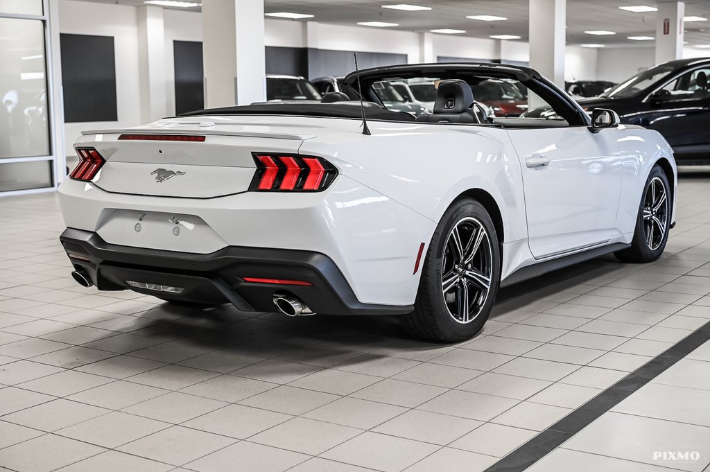 2025 Ford Mustang convertible in Brossard, Quebec - 6 - w1024h768px