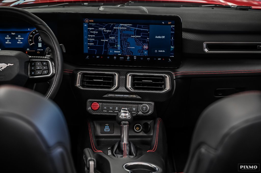 2025 Ford Mustang convertible in Brossard, Quebec - 30 - w1024h768px