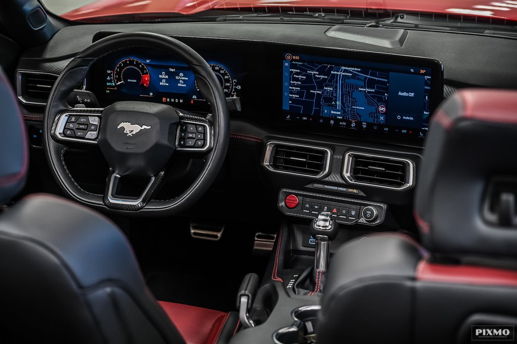 2025 Ford Mustang convertible in Brossard, Quebec - 31 - w1024h768px
