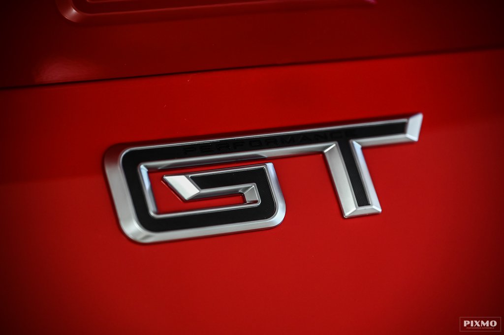 2025 Ford Mustang convertible in Brossard, Quebec - 15 - w1024h768px