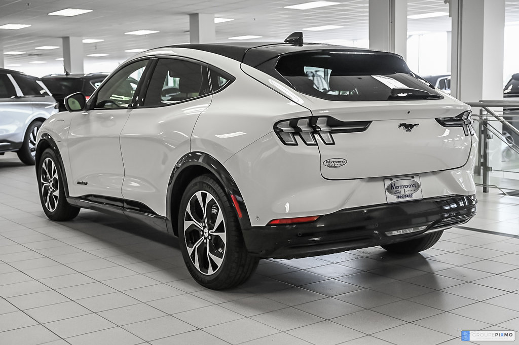 2021 Ford Mustang Mach-E in Brossard, Quebec - 10 - w1024h768px