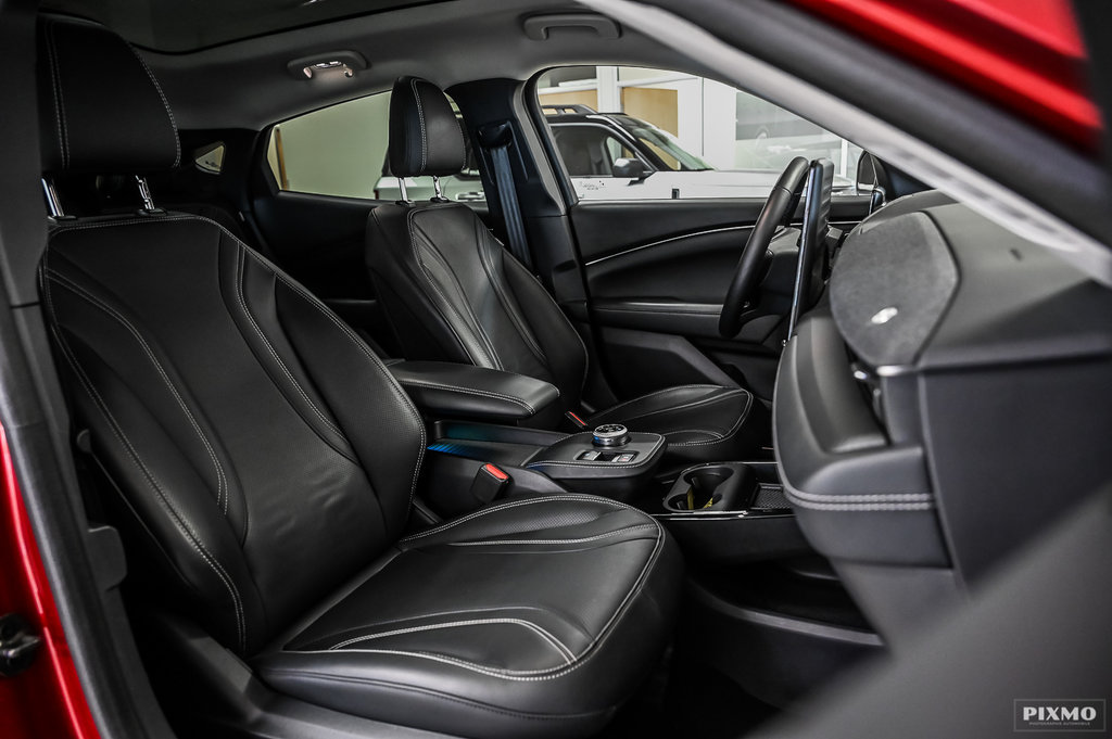 Ford Mustang Mach-E PREMIUM | EXTENDED BATTERY 435 KM | TOIT PANO | 2021 à Brossard, Québec - 33 - w1024h768px