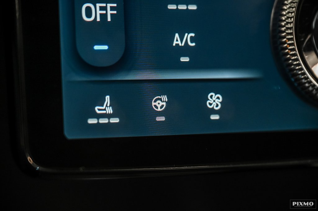 2021 Ford Mustang Mach-E Premium | AWD | LONG RANGE | TOIT PANO | in Brossard, Quebec - 27 - w1024h768px