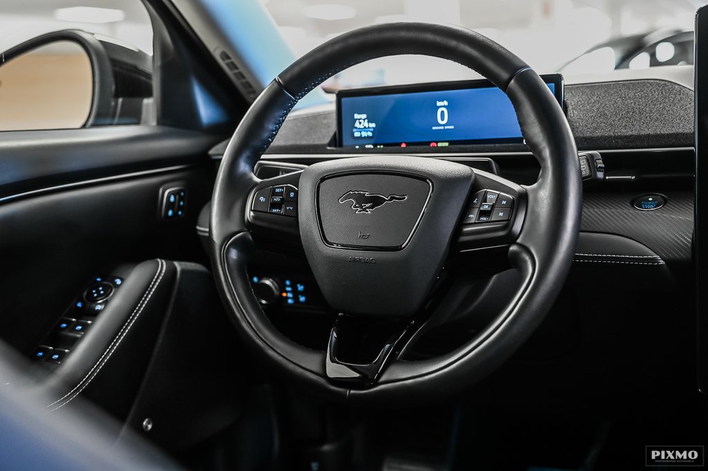 2021 Ford Mustang Mach-E Premium | AWD | LONG RANGE | TOIT PANO | in Brossard, Quebec - 31 - w1024h768px
