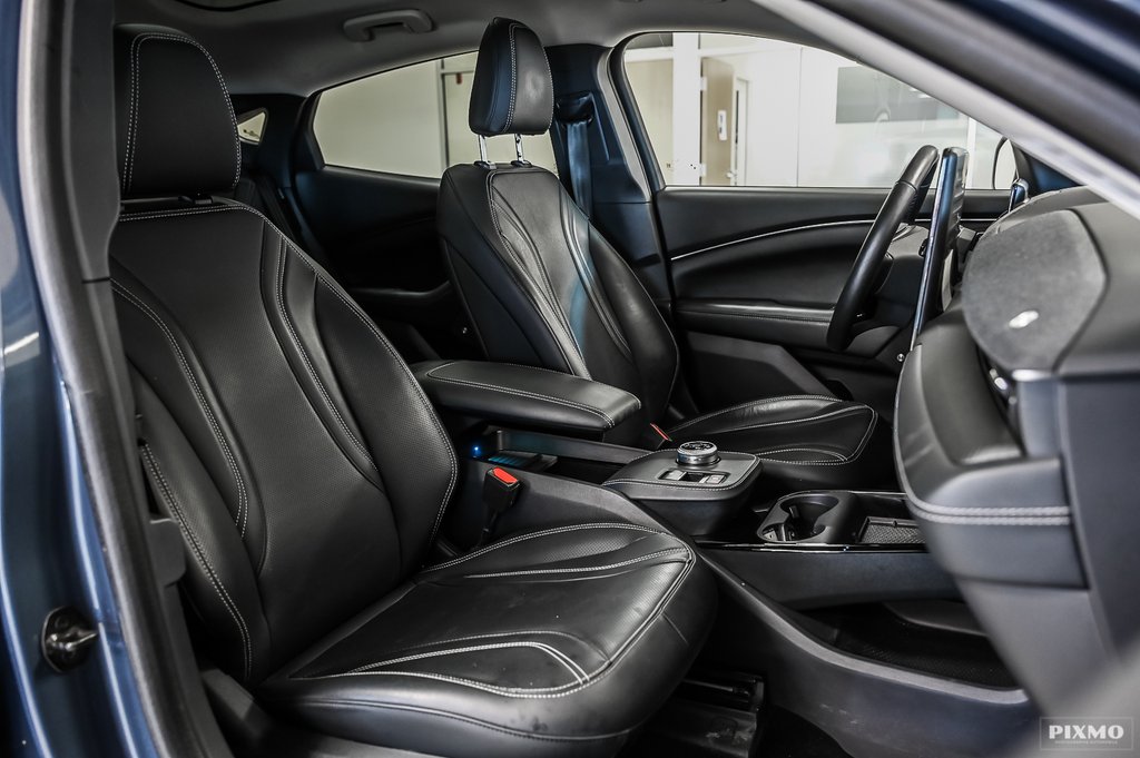 2021 Ford Mustang Mach-E Premium | AWD | LONG RANGE | TOIT PANO | in Brossard, Quebec - 35 - w1024h768px