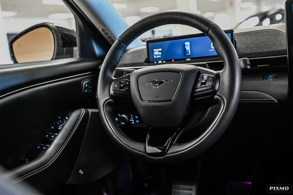 2021 Ford Mustang Mach-E Premium | AWD | LONG RANGE | TOIT PANO | in Brossard, Quebec - 31 - w1024h768px