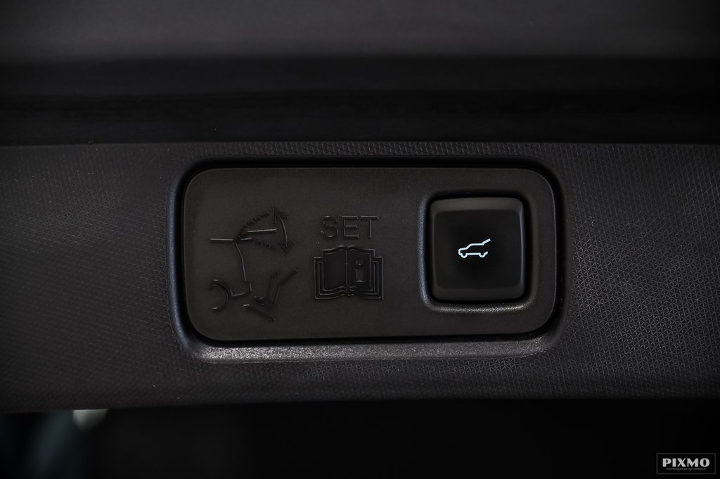 2021 Ford Mustang Mach-E Premium | AWD | LONG RANGE | TOIT PANO | in Brossard, Quebec - 18 - w1024h768px