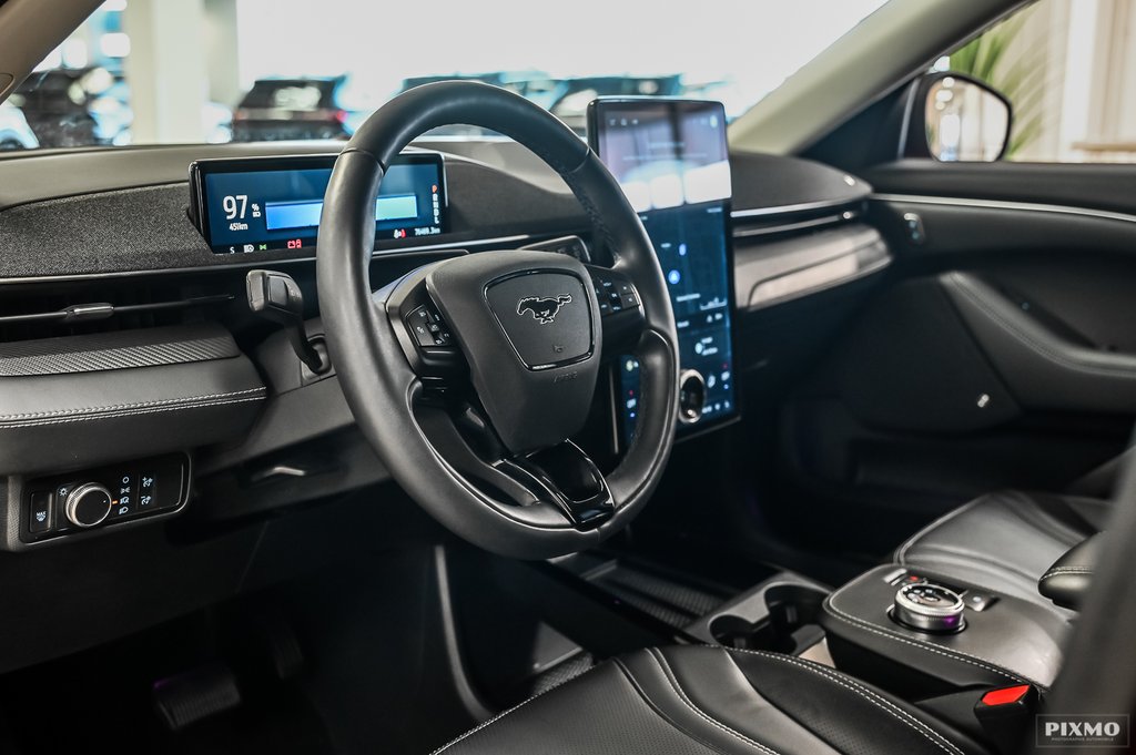 2021 Ford Mustang Mach-E Premium | AWD | LONG RANGE | TOIT PANO | in Brossard, Quebec - 19 - w1024h768px