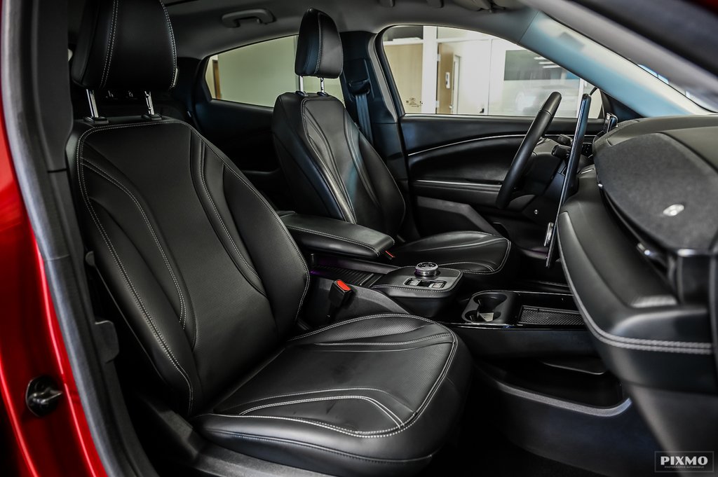 2021 Ford Mustang Mach-E Premium | AWD | LONG RANGE | TOIT PANO | in Brossard, Quebec - 35 - w1024h768px