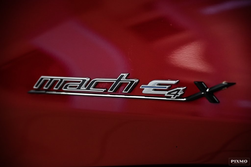 2021 Ford Mustang Mach-E Premium | AWD | LONG RANGE | TOIT PANO | in Brossard, Quebec - 16 - w1024h768px