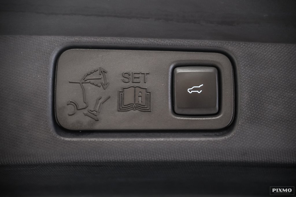 2021 Ford Mustang Mach-E in Brossard, Quebec - 17 - w1024h768px