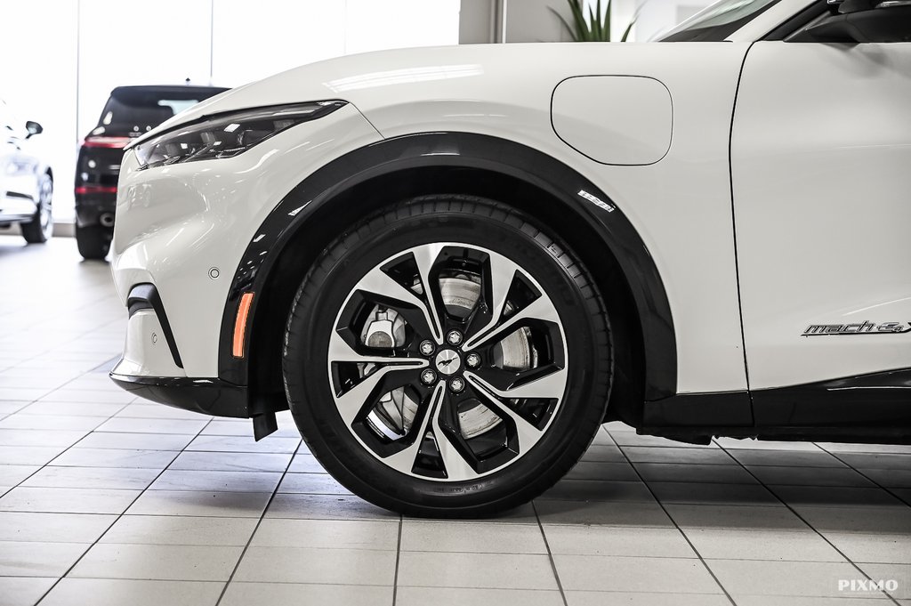 2021 Ford Mustang Mach-E in Brossard, Quebec - 14 - w1024h768px