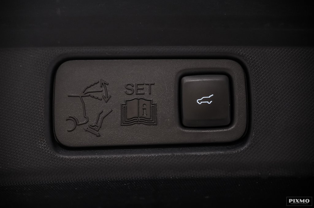 2021 Ford Mustang Mach-E in Brossard, Quebec - 18 - w1024h768px