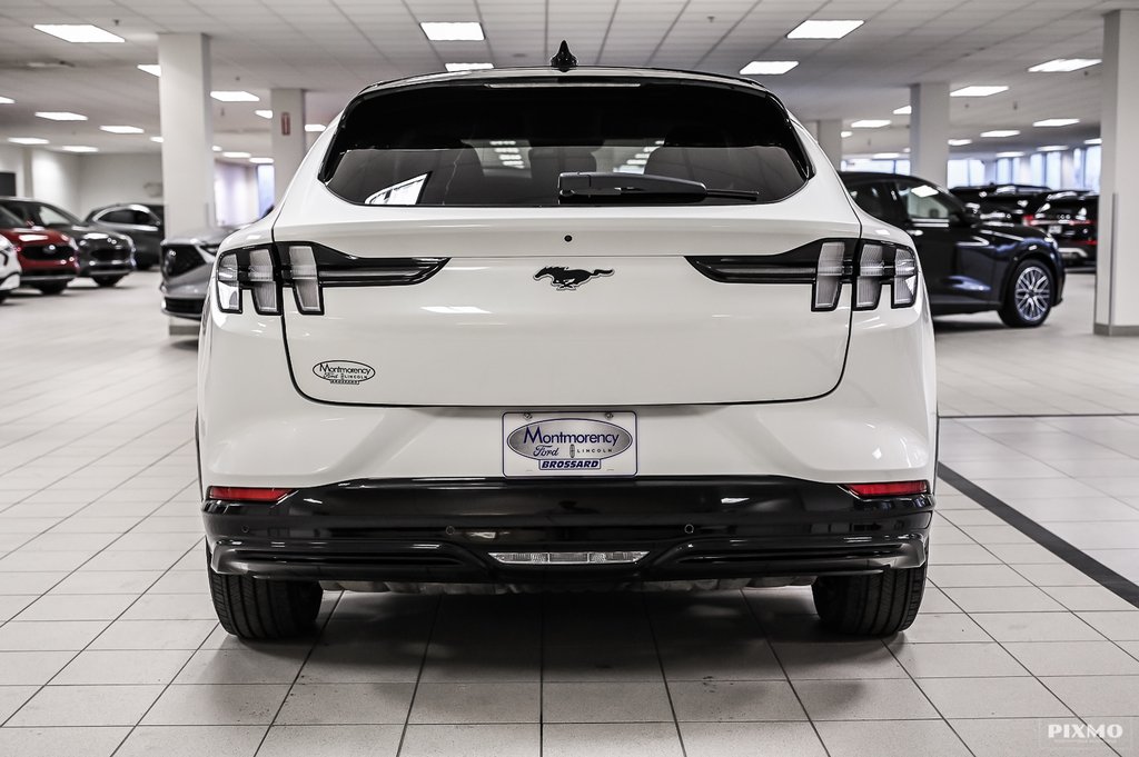 2021 Ford Mustang Mach-E in Brossard, Quebec - 8 - w1024h768px