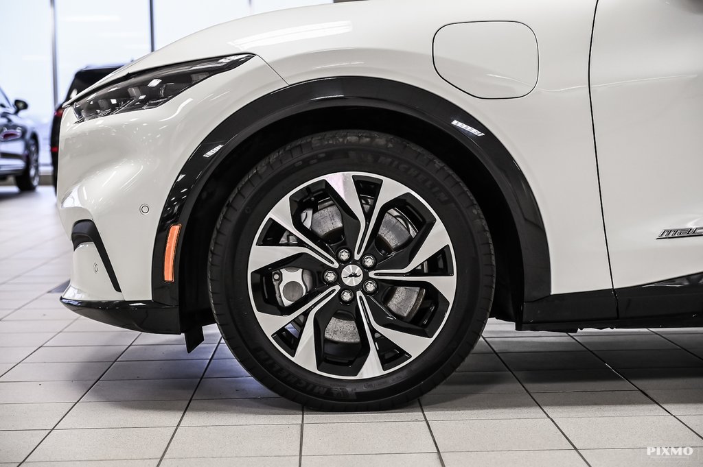 2021 Ford Mustang Mach-E in Brossard, Quebec - 14 - w1024h768px