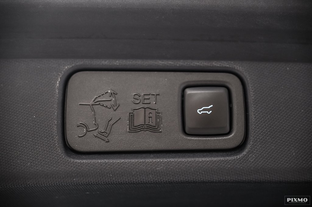 2021 Ford Mustang Mach-E in Brossard, Quebec - 18 - w1024h768px