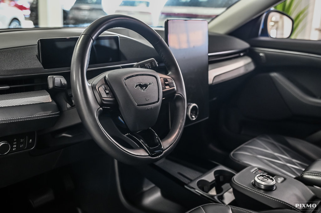 2022 Ford Mustang Mach-E in Brossard, Quebec - 17 - w1024h768px