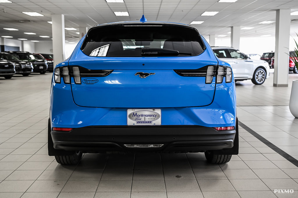 2022 Ford Mustang Mach-E in Brossard, Quebec - 8 - w1024h768px