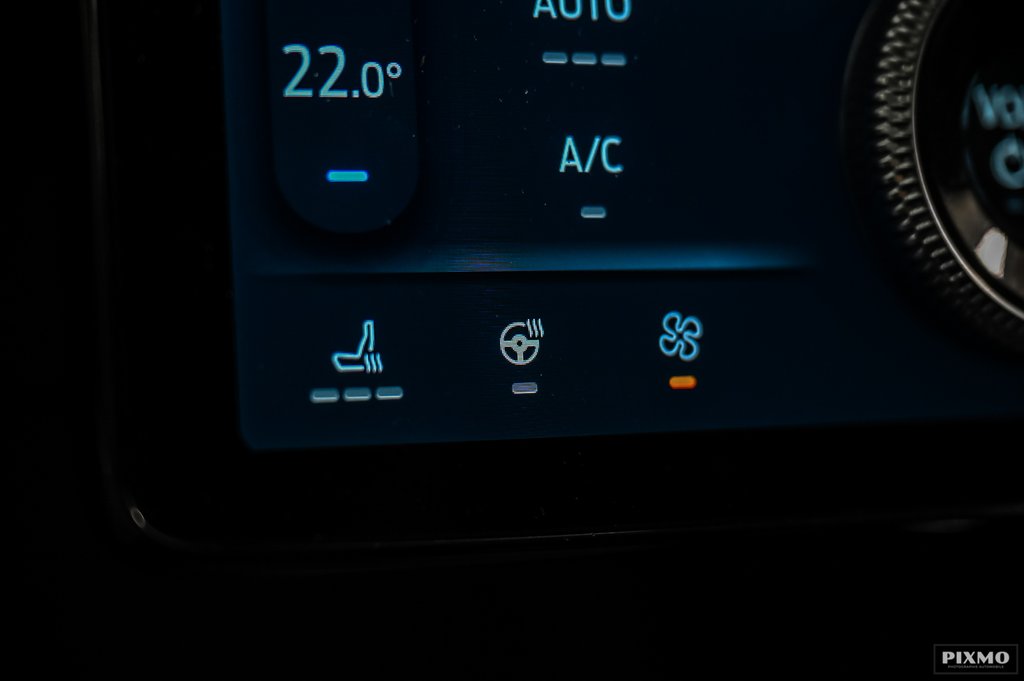 2022 Ford Mustang Mach-E in Brossard, Quebec - 21 - w1024h768px