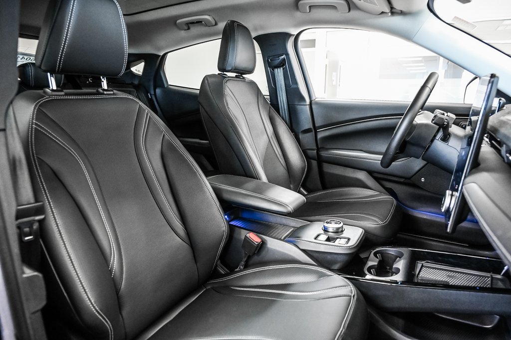 2023 Ford Mustang Mach-E Premium AWD | BATTERIE LONGUE DURÉE | 467KM | TOIT in Brossard, Quebec - 40 - w1024h768px