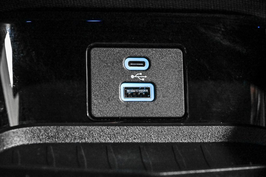 2023 Ford Mustang Mach-E Premium AWD | BATTERIE LONGUE DURÉE | 467KM | TOIT in Brossard, Quebec - 30 - w1024h768px