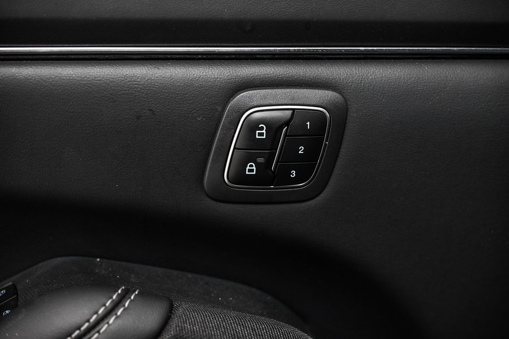 2023 Ford Mustang Mach-E in Brossard, Quebec - 19 - w1024h768px