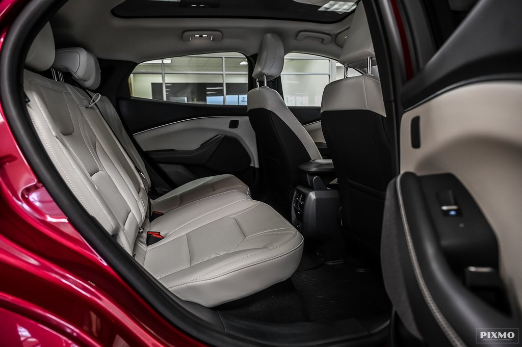 2025 Ford Mustang Mach-E in Brossard, Quebec - 26 - w1024h768px