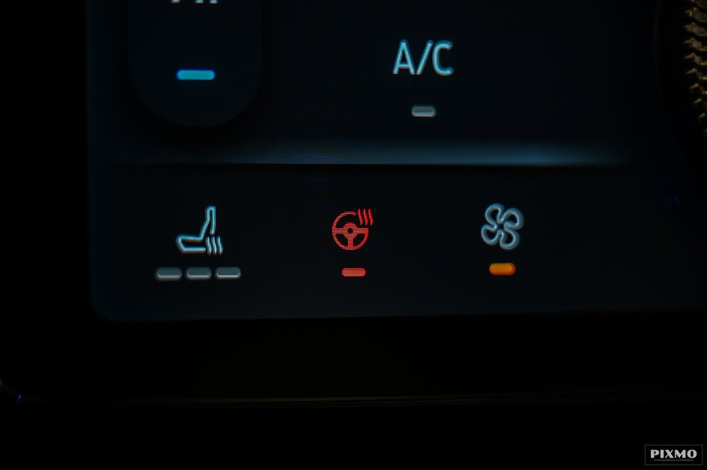 2025 Ford Mustang Mach-E in Brossard, Quebec - 23 - w1024h768px