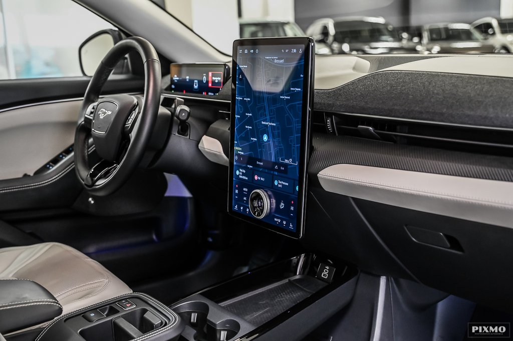 2025 Ford Mustang Mach-E in Brossard, Quebec - 30 - w1024h768px