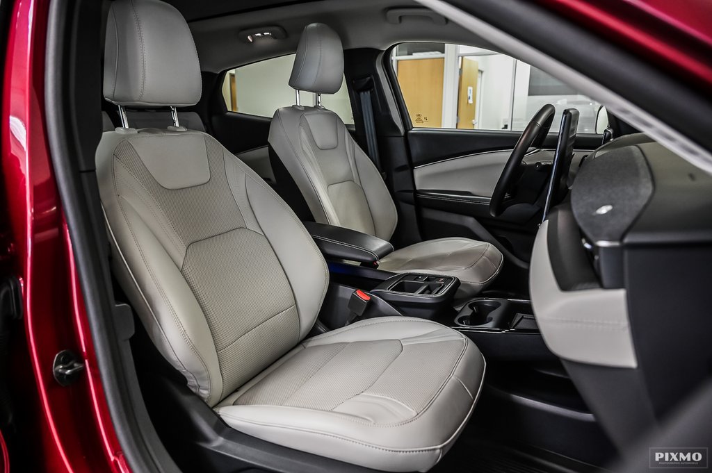 2025 Ford Mustang Mach-E in Brossard, Quebec - 32 - w1024h768px