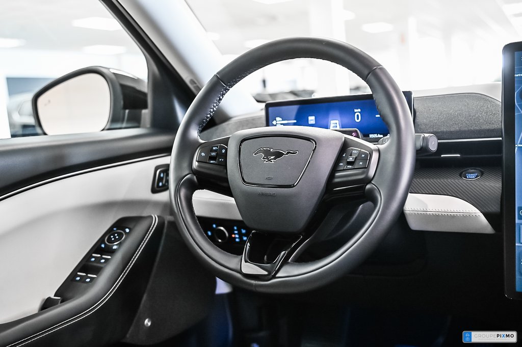2025 Ford Mustang Mach-E in Brossard, Quebec - 32 - w1024h768px