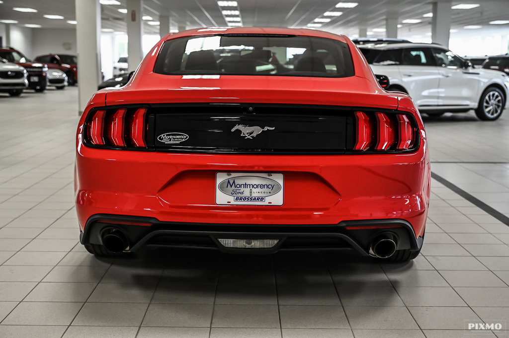 Ford Mustang  2018 à Brossard, Québec - 8 - w1024h768px