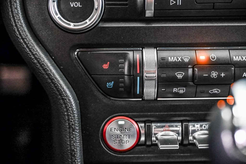 2019 Ford Mustang in Brossard, Quebec - 21 - w1024h768px