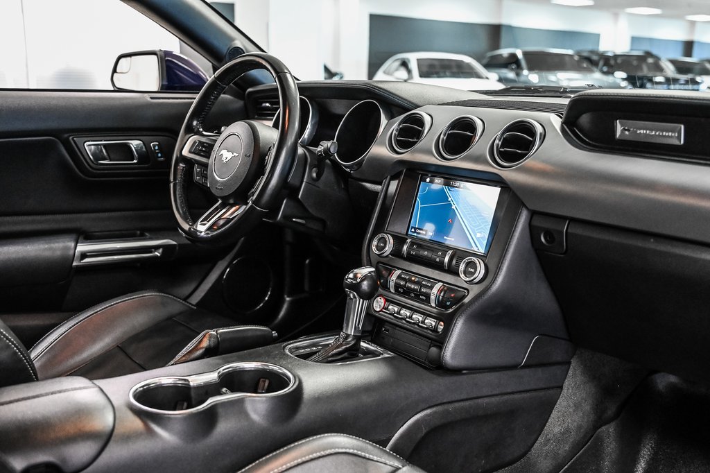 2019 Ford Mustang in Brossard, Quebec - 30 - w1024h768px