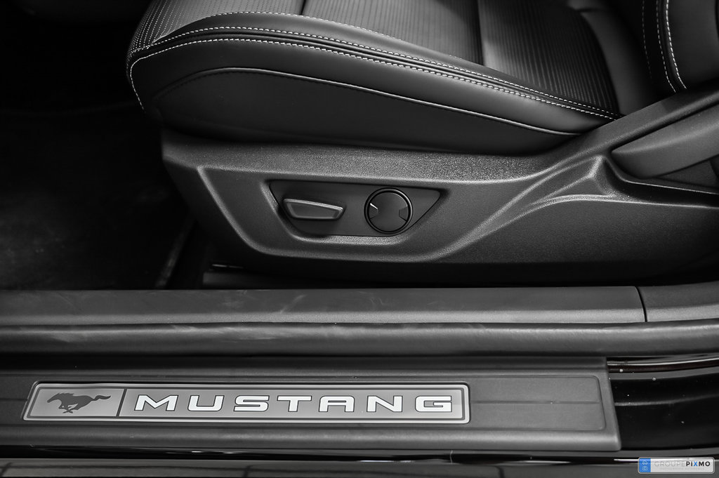2024 Ford Mustang in Brossard, Quebec - 10 - w1024h768px